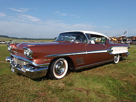 1958 Pontiac Bonneville photo2.JPG